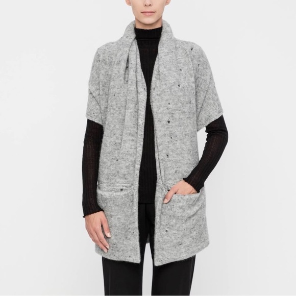 Sarah Pacini Sweaters - ❌SOLD❌Sarah Pacini brand new cardigan jacket